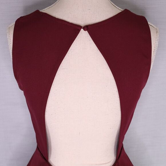 Lulus Dress Womens Small Burgundy Stretch Lined Short Open Back Wedding Prom - Picture 8 of 11